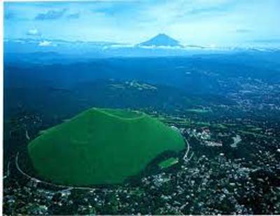 大室山と富士山